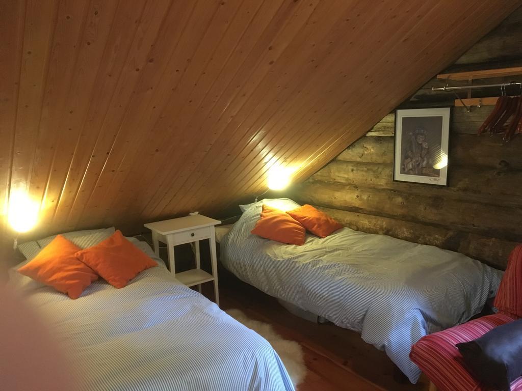 Yllaeshilla Cottage Akaslompolo Ngoại thất bức ảnh