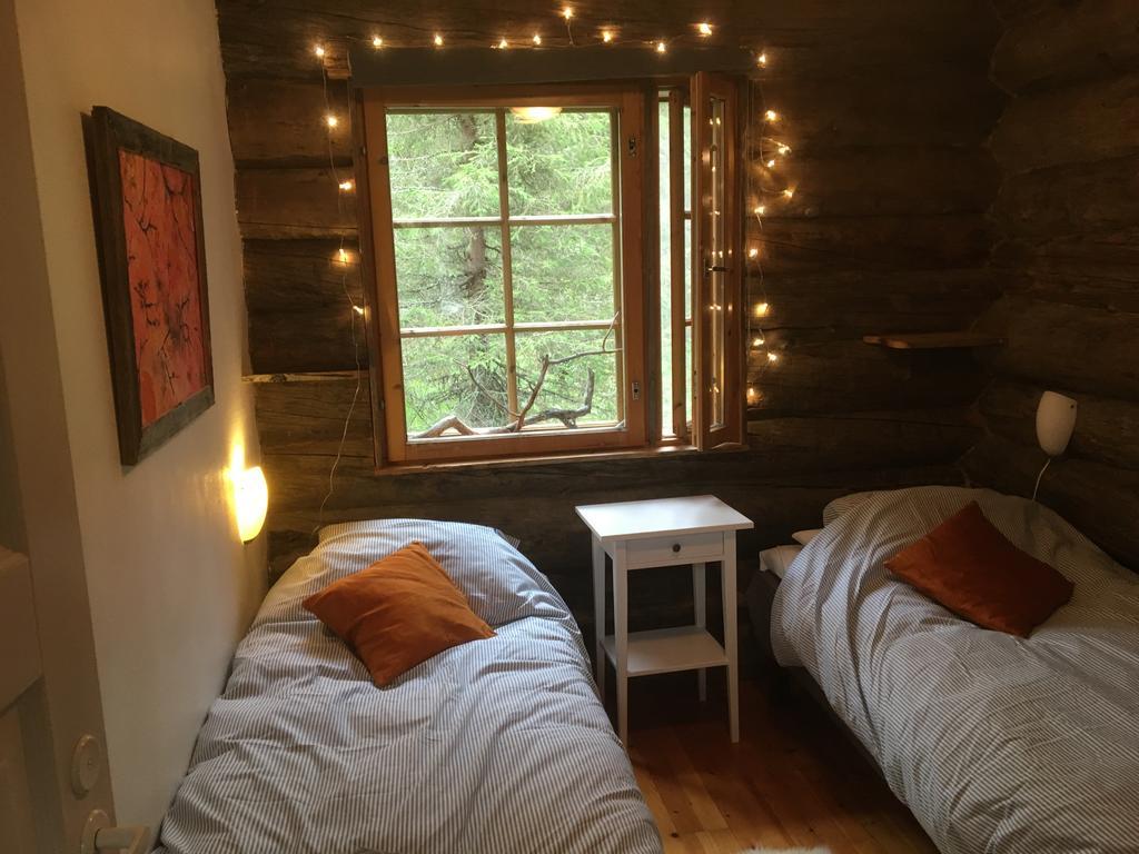 Yllaeshilla Cottage Akaslompolo Ngoại thất bức ảnh